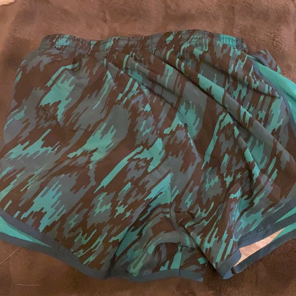 Dri fit Nike shorts - Picture 3 of 3